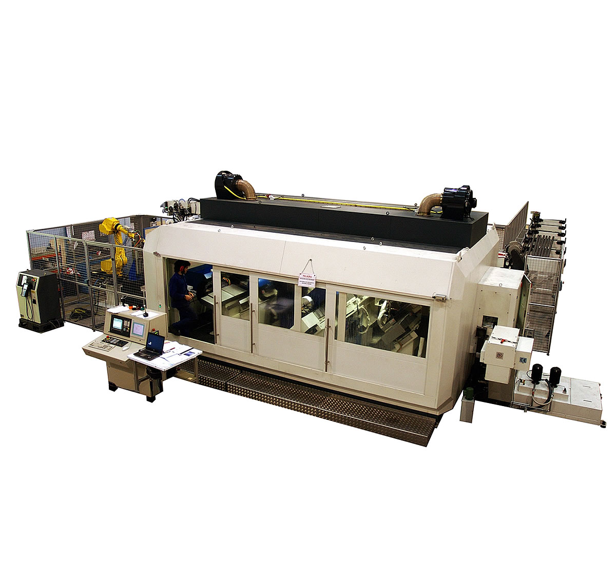 Machine de coupe, d’usinage et d’essai pour les barres d’acier